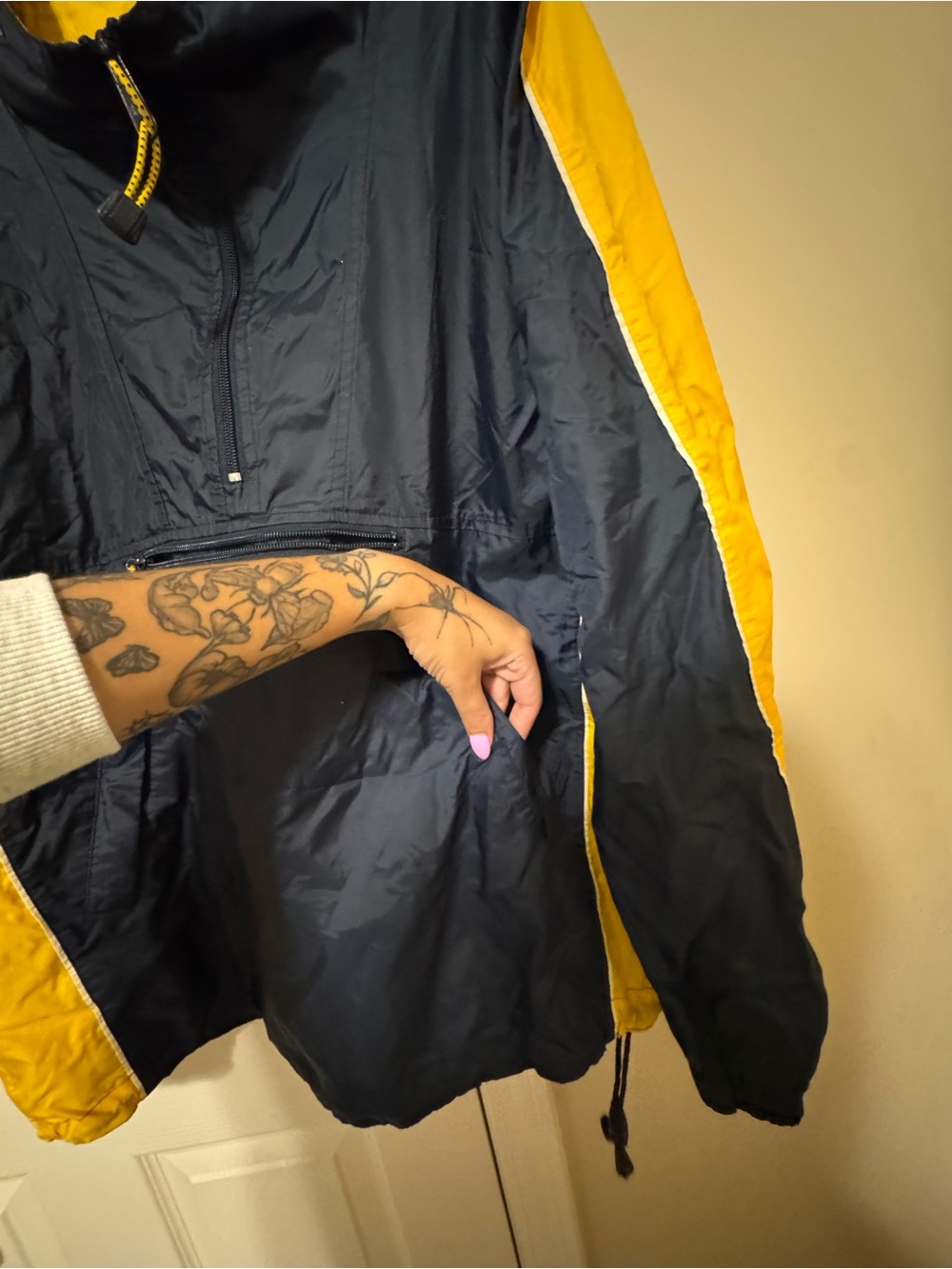 GAP Navy and Yellow Men's Hooded Anorak Rain Jacket - Picture 4 of 5